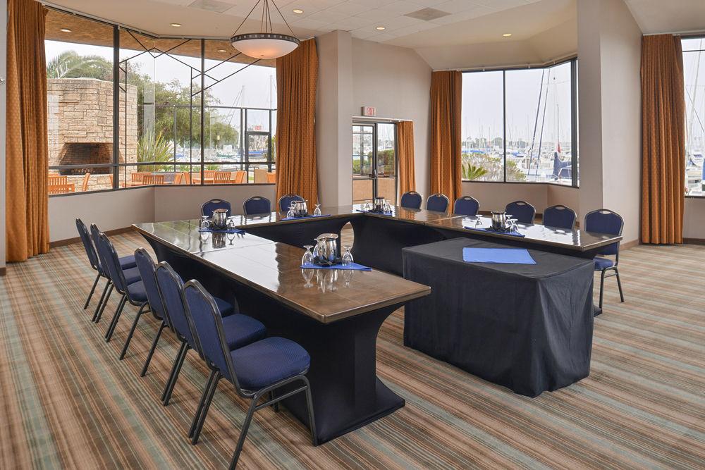 Holiday Inn Express Hotel & Suites Ventura Harbor By Ihg Extérieur photo