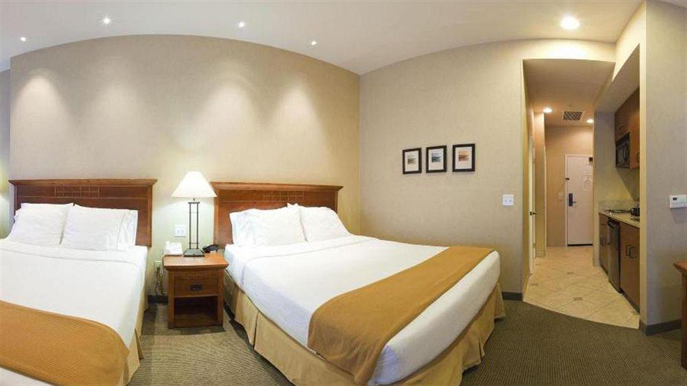 Holiday Inn Express Hotel & Suites Ventura Harbor By Ihg Extérieur photo