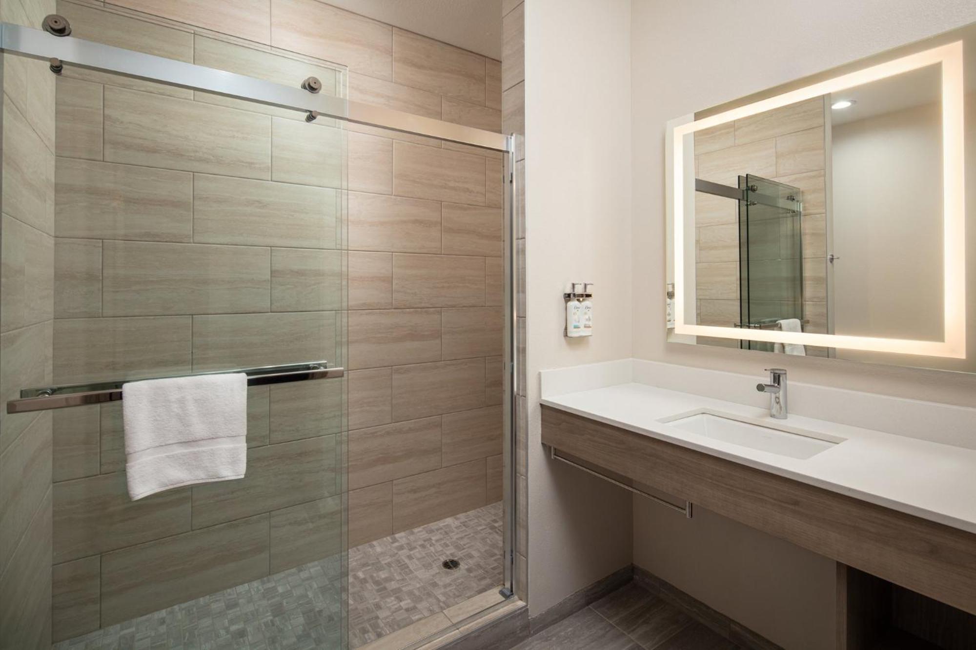 Holiday Inn Express Hotel & Suites Ventura Harbor By Ihg Extérieur photo