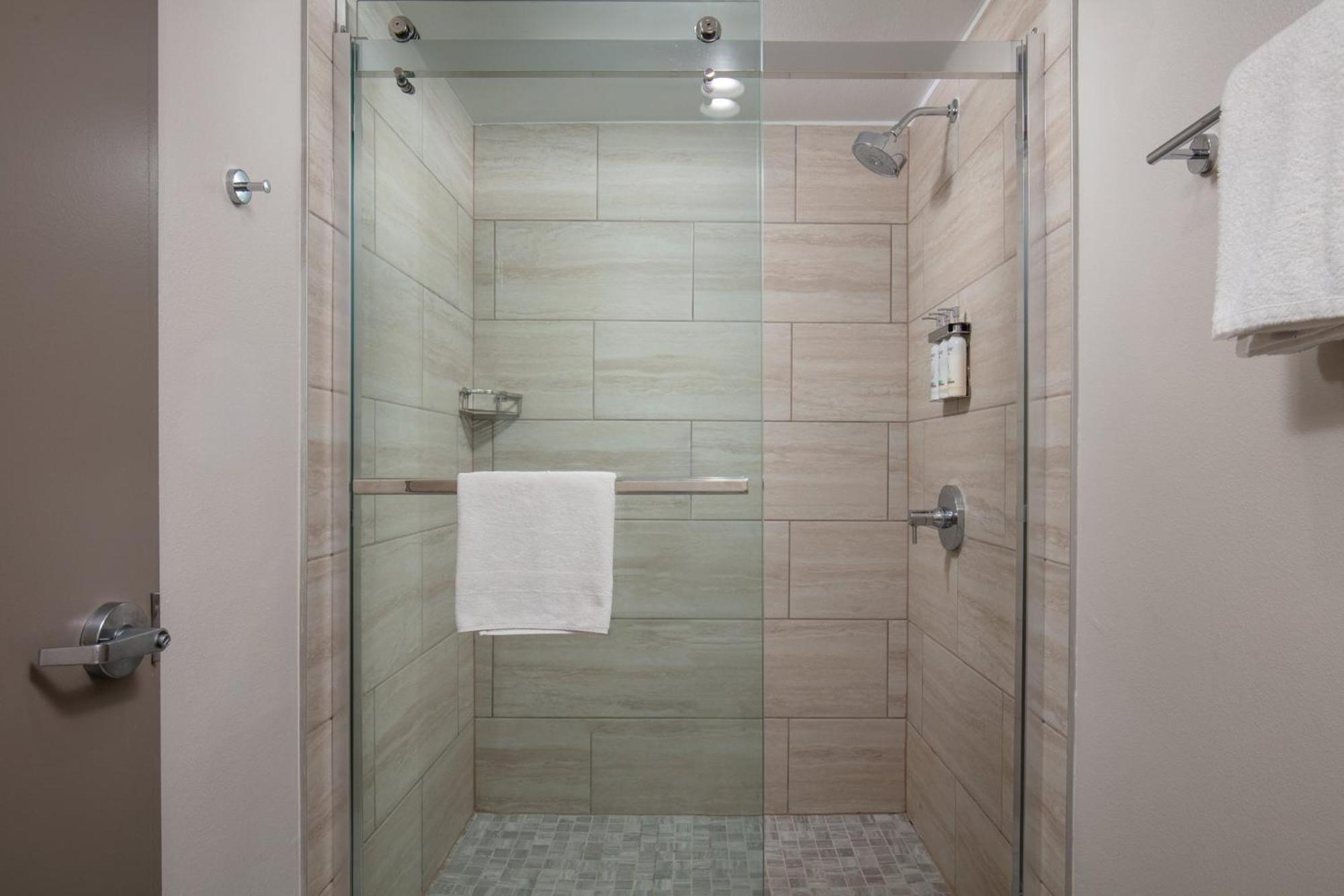 Holiday Inn Express Hotel & Suites Ventura Harbor By Ihg Extérieur photo