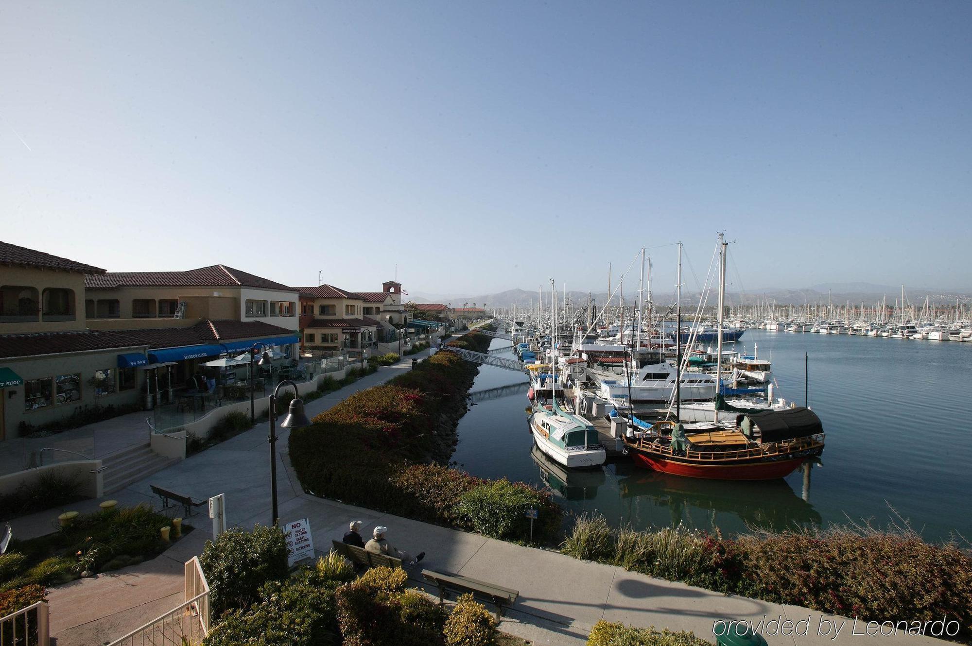 Holiday Inn Express Hotel & Suites Ventura Harbor By Ihg Extérieur photo