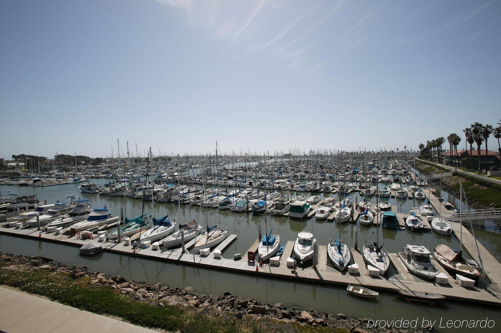 Holiday Inn Express Hotel & Suites Ventura Harbor By Ihg Extérieur photo
