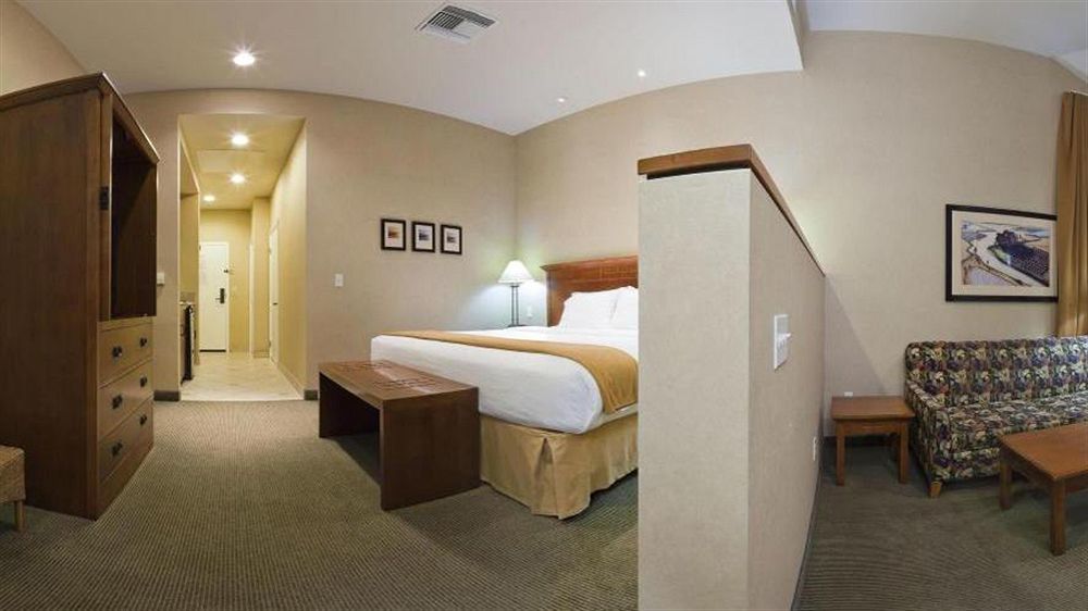 Holiday Inn Express Hotel & Suites Ventura Harbor By Ihg Extérieur photo