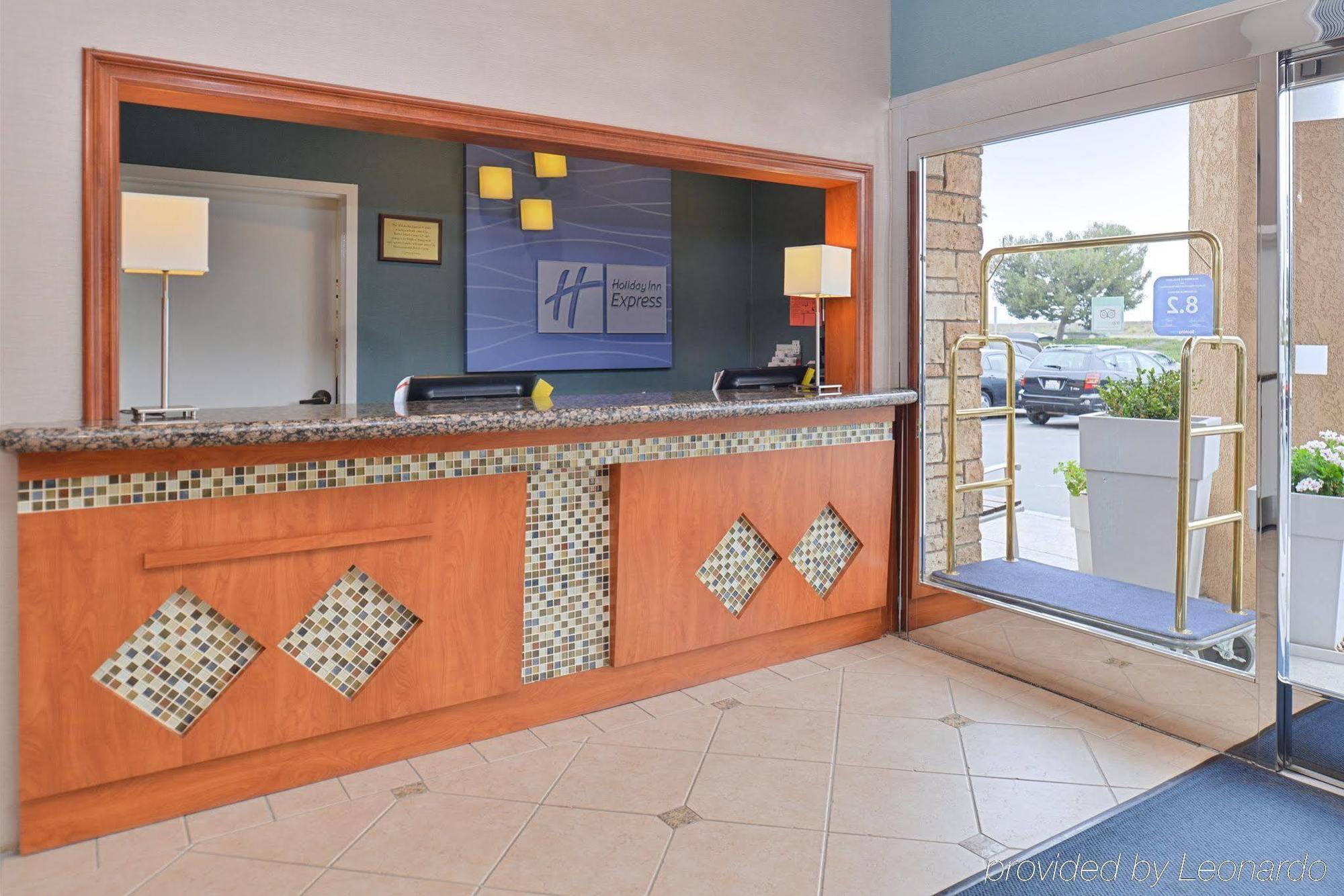 Holiday Inn Express Hotel & Suites Ventura Harbor By Ihg Extérieur photo