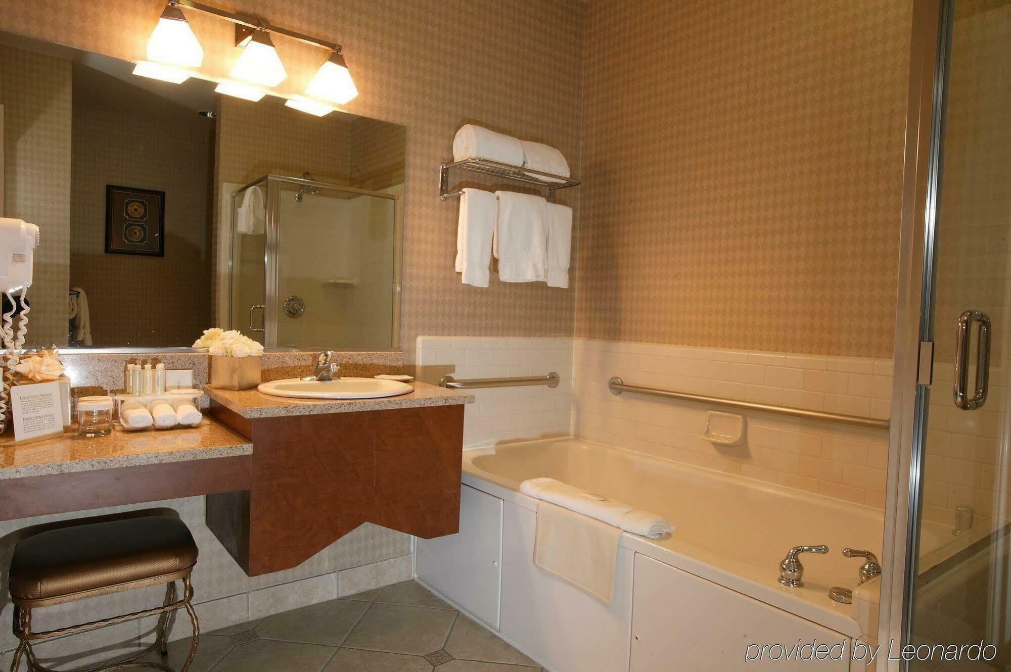 Holiday Inn Express Hotel & Suites Ventura Harbor By Ihg Extérieur photo